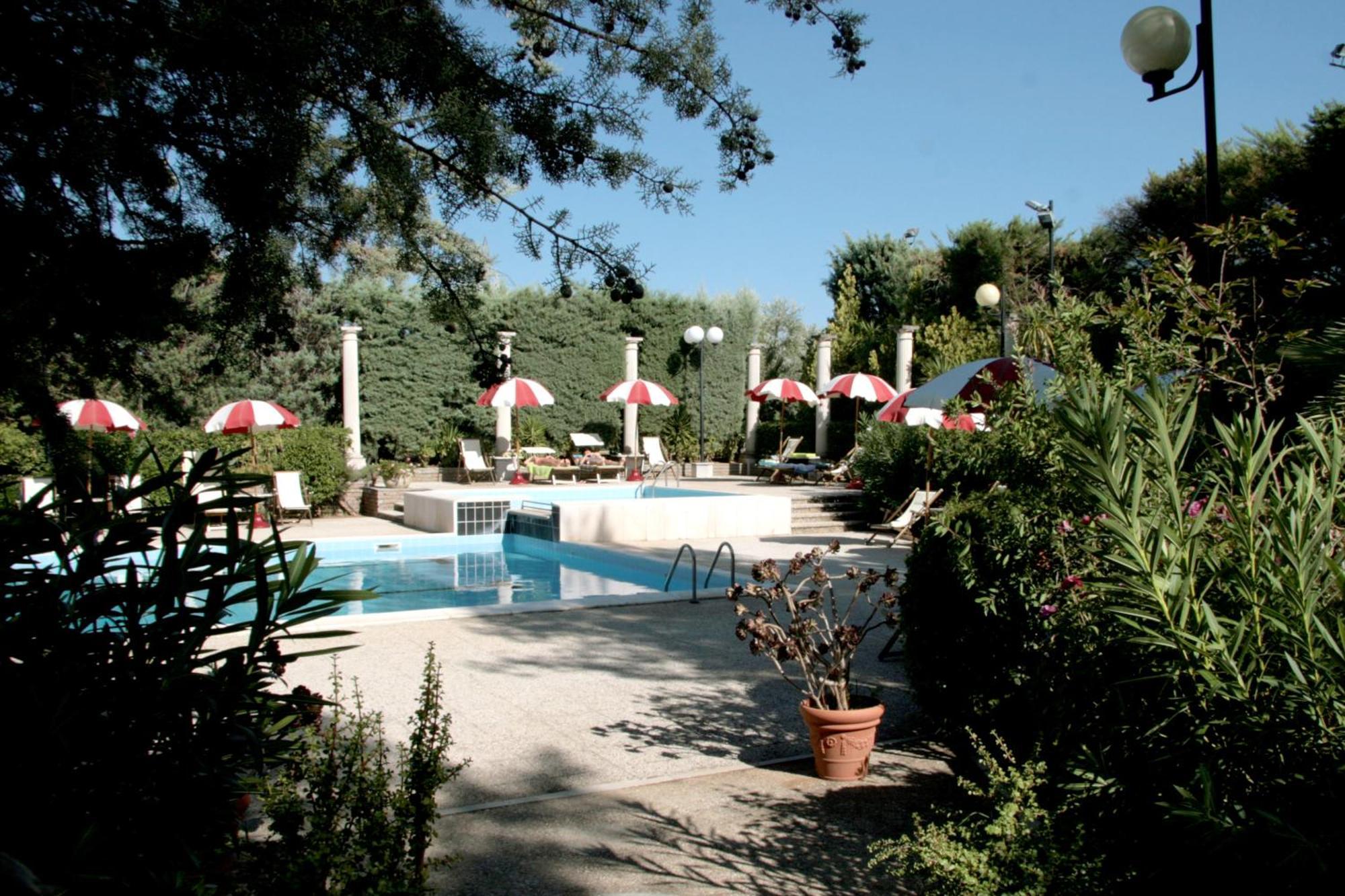 Aparthotel Agrimare 3*